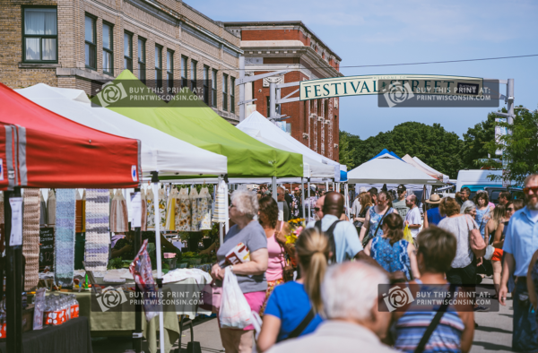 Farmers Market on Festival Street – Downtown Janesville